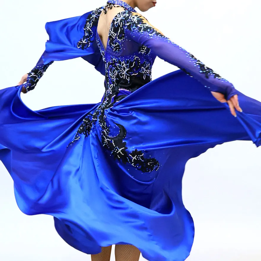 ブルーの社交ダンス衣装・ドレス、パソドブレ用ドレス
